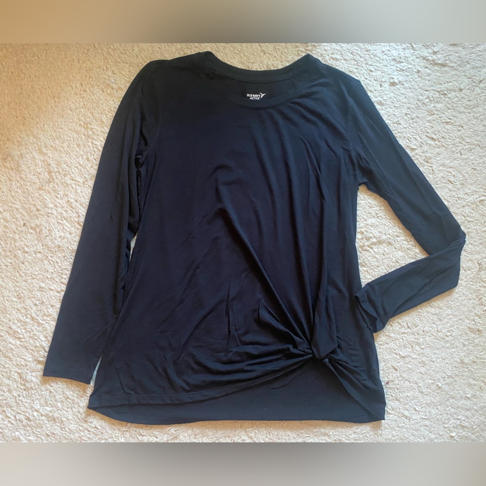 5/$20 old navy long sleeve